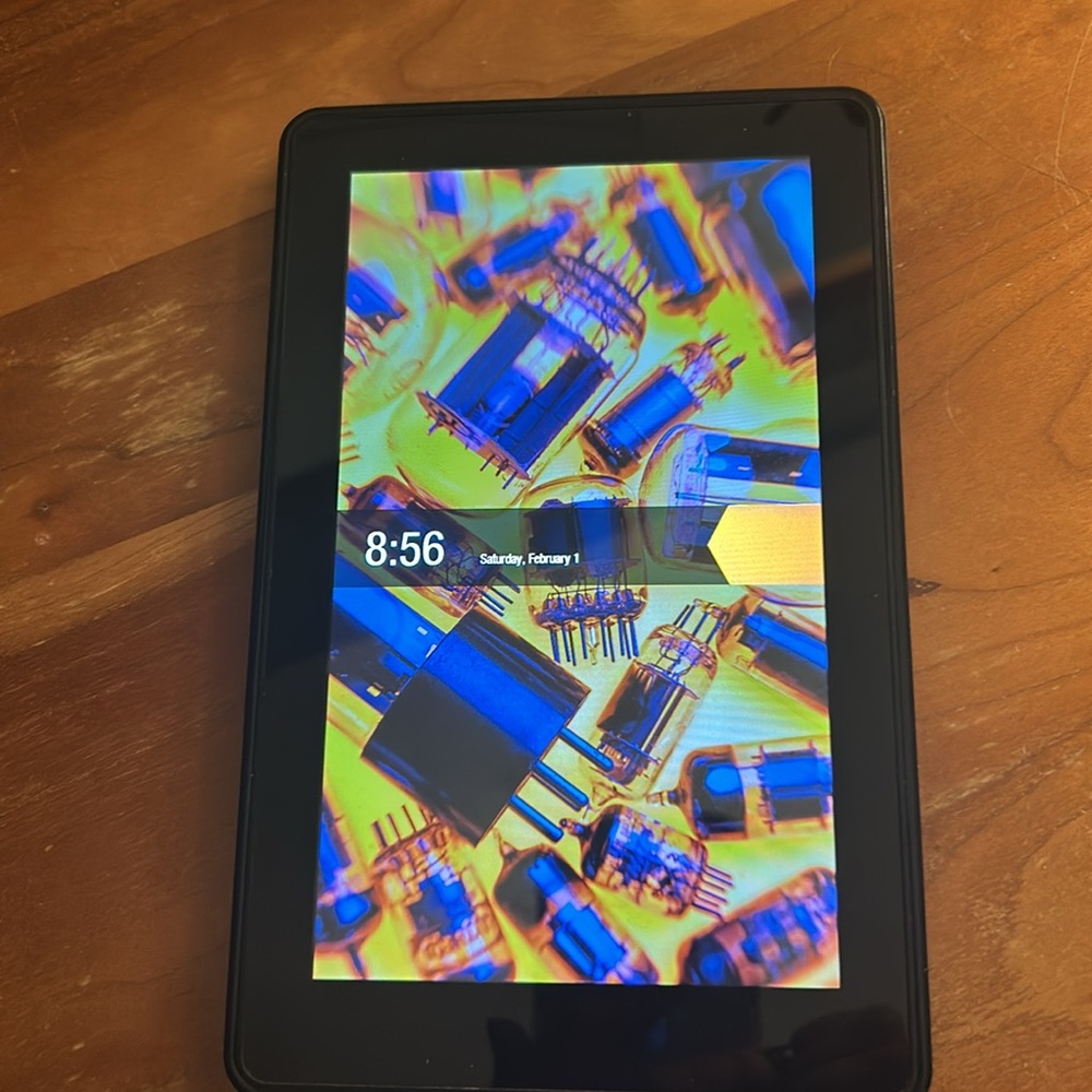 Amazon Fire tablet - Picture 2 of 6
